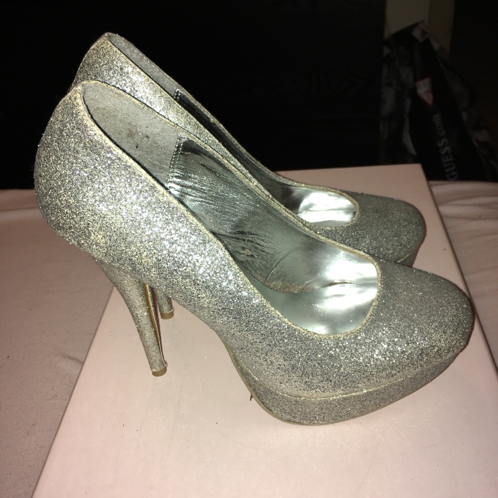 Glitter Pumps